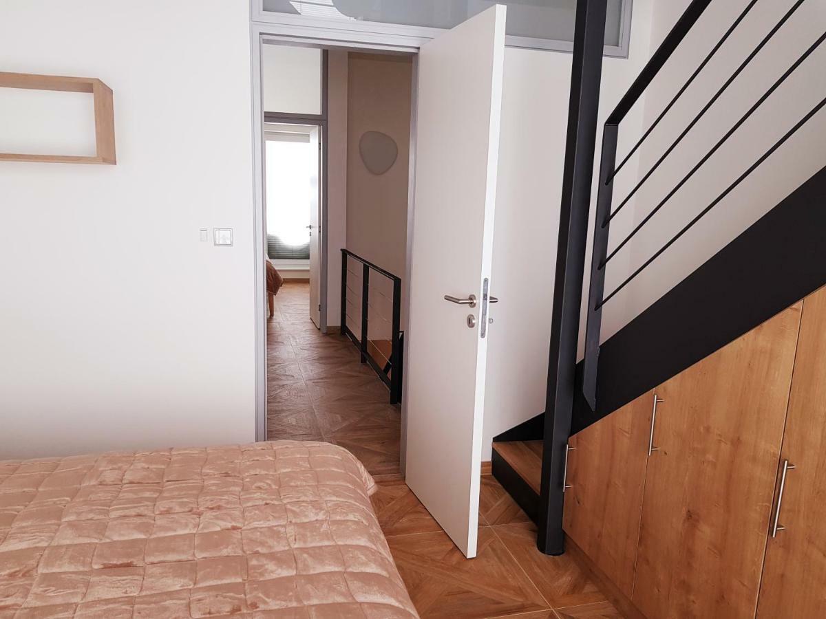 G.Apartment'S Klinovec Loučná pod Klínovcem Exterior foto